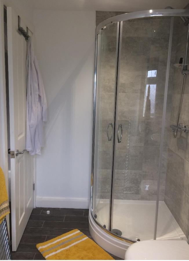 York City Homestays Bagian luar foto